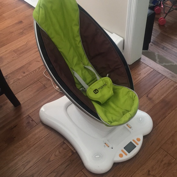 mamaroo green